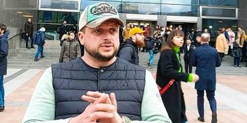 “ფულია და კარგია – აზრის დედაც, ქვეყნის მტრის დედას შე@ეცი” – ნიკა ნარსია
