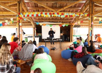 ცესკოს თავმჯდომარე შაორის ბანაკის მონაწილეებს საარჩევნო პროცესში ახალგაზრდების ჩართულობის მნიშვნელობაზე ესაუბრა