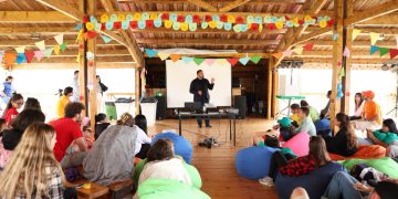 ცესკოს თავმჯდომარე შაორის ბანაკის მონაწილეებს საარჩევნო პროცესში ახალგაზრდების ჩართულობის მნიშვნელობაზე ესაუბრა