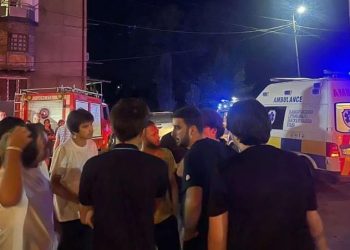 ,, ცეცხლი იმდენად ძლიერი იყო უკვე, რომ უფროსი და, რომელიც ყვიროდა, გამიშვით, ჩემი ძმები უნდა გადავარჩინო, უკან, ცეცხლმოდებულ ბინაში აღარ შეუშვეს” – ლაშა ბერულავა ზუგდიდის ტრაგედიაზე