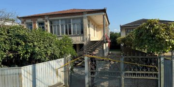 ,,მეზობელთან რა დაინახა, არ ვიცი, გამოქცეულა, ქმარს ეძახდა, გამოდი მომკლესო”- სამტრედიაში მომხდარი მკვლელობის ახალი დეტალები