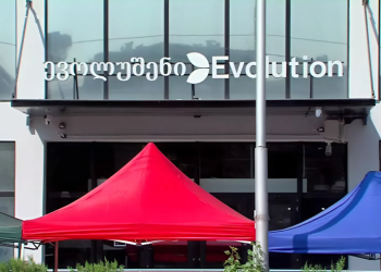 გაფიცვის 46-ე და შიმშილობის მე-14 დღე – “ევოლუშენი” გაფიცულ თანამშრომლებს შიმშილობის შეწყვეტისკენ მოუწოდებს