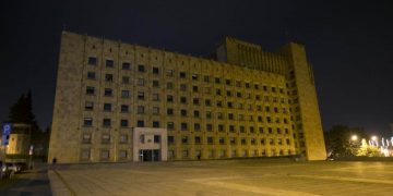 მთავრობა წინასაარჩევნოდ საქართველოს ელჩებს შვეიცარიაში, დიდ ბრიტანეთში, NATO-სა და გაეროს განყოფილებებში, თანამდებობიდან ათავისუფლებს