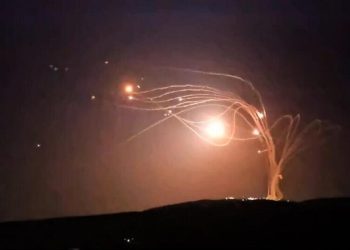 „ჰეზბოლამ“ ისრაელის მიმართულებით 320 რაკეტა გაისროლა