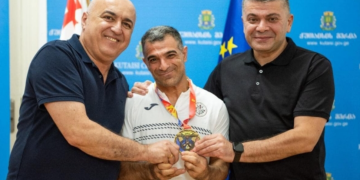 ქუთაისელ სპორტსმენებს შევხვდით, საერთაშორისო ასპარეზზე მიღწეული წარმატება მივულოცეთ და სიმბოლური საჩუქრები გადავეცით – ზაზა ლომინაძე