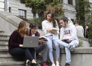 დღეიდან კურსდამთავრებულთა სტაჟირებაზე განაცხადების მიღება იწყება