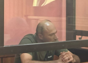 “ცოცხლები რომ იყვნენ, ისევ დავხოცავდი” – 3 ადამიანის მკვლელობაში ბრალდებული მოსამართლეს