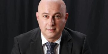 “მოგვიხმარა, წავიდა, გაგვლანძღა – რატომ უნდა ვიბრძოლო მისი თანამდებობისათვის?!” – ხუროშვილი
