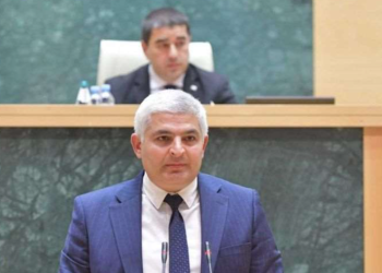 მე-12 კლასის ისტორიის მასალის რედაქტორი, რუსული კანონის ხელმომწერი, გიორგი სოსიაშვილია – გიორგი ჯავახიშვილი