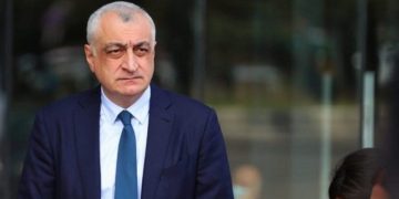“გახარიამ დამირეკა და მითხრა, რომ უარს ამბობდა შეთანხმებაზე… მოუწევს, თავად აუხსნას პროცესის გულშემატკივრებს, რამ აიძულა უარი ეთქვა” – ხაზარაძე
