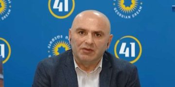 ბათუმის საკრებულოს თავმჯდომარე, რამაზ ჯინჭარაძე გადადგა