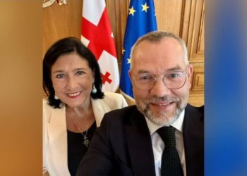 „თუ მამაც პოლიტიკოსს ეძებთ, მას საქართველოში იპოვით!“ – როთი ზურაბიშვილზე