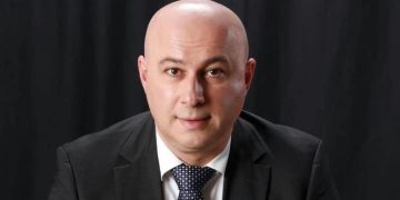“გამოიყვანეთ მიშა – 3 პრეზიდენტი დააყენეთ რუსთაველზე ერთად ხელჩაკიდებული, რუსეთის წინააღმდეგ!” – ხუროშვილი