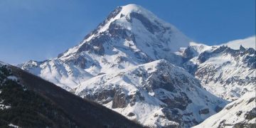 ყაზბეგში, მყინვარწვერზე ასვლისას რუსეთის ორი მოქალაქე დაიღუპა