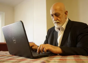 ,, არ გინდა და ნუ გინდაო – ევროპამ. რუსივით ბომბი გესროლა, ხალხი დაგიხოცა, ეკლესია გაგიუქმა, ენა წაგართვა თუ რა?!” – ლევან შენგელია