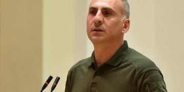 ,, ,,მოიცა და აი მაგ ფეხბურთელებმა პოლიტიკა და სპორტი რატო არ გამიჯნეს?” – ელისაშვილი