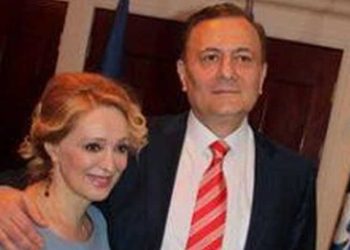 ,,ადრეც გითხარი, ყველა რომ შევიდა, შედი არავის ეხსომება შენი პრინციპულობა- მეთქი მაგრამ მიჯერებ?!” – ბელა ალანია შალვა ნათელაშვილს