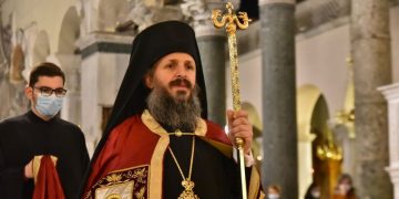 ,, თუ ვინმე არჩევნებში ხმას აძლევს მოსყიდვით ან იმით, რომ ვიღაც კარგ სამსახურს ჰპირდება, ის ადამიანი არის ანგარი და ვერც სამშობლოს, ვერც ქვეყანას და ვერც ხალხს ვერ გამოადგება“ – მეუფე საბა