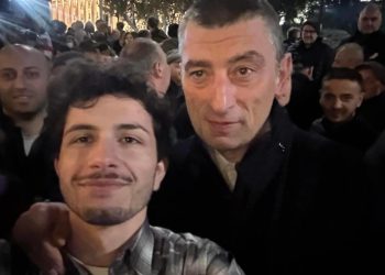 გიორგი გახარია აქციას შეუერთდა