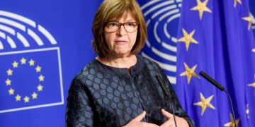 ძალიან შთამბეჭდავია იმის ნახვა, თუ როგორ გამოვიდა ოპოზიცია და საქართველოს მრავალი მოქალაქე…” – ჰარმსი