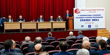 დავით ნარმანია ენერგეტიკულ სისტემათა ინჟინერიის პირველ საერთაშორისო კონგრესზე მოხსენებით წარდგა
