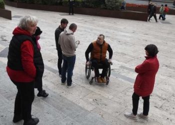 შუქრუთელები შიმშილობას წყვეტენ, თუმცა პროტესტი გრძელდება – მათ უმრავლესობის დეპუტატი იონათამიშვილი შეხვდა