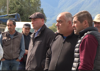 ხაშურში ევროკავშირის მიერ დაფინანსებული პროექტი ქვეკონტრაქტორის მიერ ხელფასების გადაუხდელობის გამო გაჩერდა