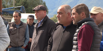 ხაშურში ევროკავშირის მიერ დაფინანსებული პროექტი ქვეკონტრაქტორის მიერ ხელფასების გადაუხდელობის გამო გაჩერდა