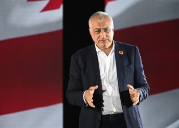 ივანიშვილი იმიტომ გვებრძვის, რომ არ დავემონეთ და პრინციპულად დავდექით – მამუკა ხაზარაძე