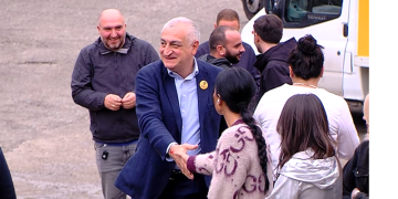 “ორიენტაცია უნდა გავაკეთოთ ქართულ პროდუქციაზე” – მამუკა ხაზარაძე დისტრიბუტორებს შეხვდა