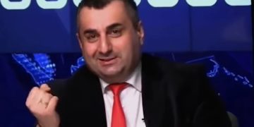 “ჭამეთ ახლა “პეჩენია” “იუბილენოე”, მოუსმინეთ ალეგროვასა და შუფუტინსკის, 4 წელი მოგიწევთ … ” – ნიკოლოზ მჟავანაძე