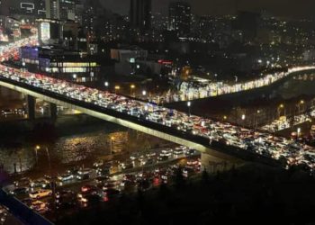 “საქართველოს მოსახლდეობა დგას აქ და არა თავისუფლებაზე…”– ყუფარაძე