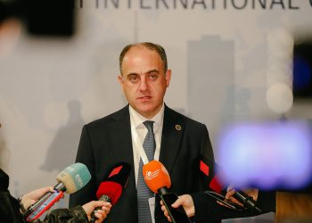 დავით ნარმანია: ენერგეტიკულ ბირჟაზე ვაჭრობით მონაწილეებმა საშუალოდ 400 000 ლარი დაზოგეს