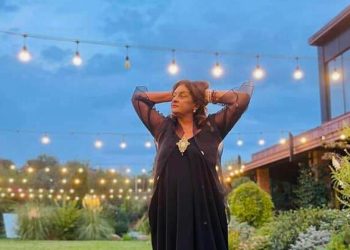 “ჩვენ მორცხვები და მორიდებულები ვართ, “სვეცკებო”!  ავოეეე!” – ხოფერია