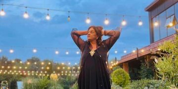 “ჩვენ მორცხვები და მორიდებულები ვართ, “სვეცკებო”!  ავოეეე!” – ხოფერია