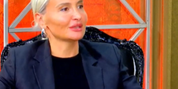 ლიდერებო სად ხართ, რატომ ხართ, რატომ არ ხართ. ახლა არ დაიწყოთ რომ გეგმა ჩვენ ვართ და ბლა ბლა ბლა! – ნანუკა ჟორჟოლიანი