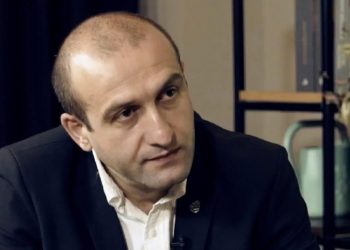 ,,ხალხის სერიოზული პროტესტის პარალელურად, რაც ოპო მედიაში ხდება არის იაფფასიანი კლოუნადა“ – იაგო ხვიჩია