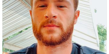 ,,ვგმობ ძალადობას და შეუძლებელია იმის ყურება, რაც დღეს საქართველოში ხდება“ – ბუდუ ზივზივაძე