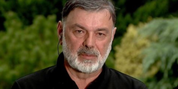 “ითარგმნოს და დავურიგოთ სტუდენტებს, პარტიებს, NG–ებს, მეზობლებს, მოყვრებს, დავალაგოთ სასტუმროს ნომრებში (როგორც ბიბლია იდო ერთ დროს ევროპულ სასტუმროებში)” – ბიძინა გიორგობიანი