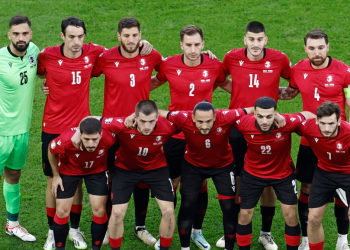 სანიოლმა 16 და 19 ნოემბრის მატჩებისთვის ნაკრების შემადგენლობა დაასახელა