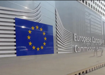 ევროკომისია თანამშრომლებს ბრიუსელში მყოფ რუს ჯაშუშებზე აფრთხილებს