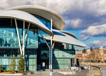 „ქართული ოცნების“ მიერ ევროკავშირში გაწევრიანების პროცესის შეჩერებას საქართველოს იუსტიციის სახლის 500-ზე მეტი თანამშრომელიც გაემიჯნა