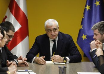 “ძლიერი საქართველო” საპარლამენტო სიებს ხსნის – რას სთავაზობს ხაზარაძე ოპოზიციას?