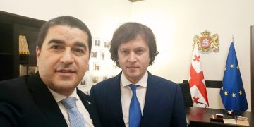 “ეს არის ალბათ, რაზეც ჰქონდა საუბარი“ – კობახიძემ პაპუაშვილის არაკონსტიტუციური განცხადება გაიმეორა