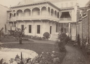 მწერალთა სახლის თანამშრომელთა ნაწილი “ოცნების” გადაწყვეტილებას ემიჯნება