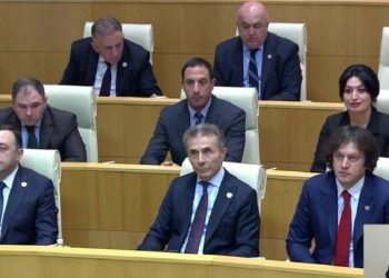 ერთპარტიულმა პარლამენტმა 150-ვე წევრის უფლებამოსილება სცნო