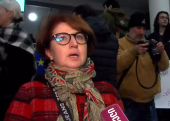 “აქ დგომა დღეს უფრო მეტია, ვიდრე აუდიტორიაში ჩატარებული ლექცია” – ლექტორები აქციას უერთდებიან