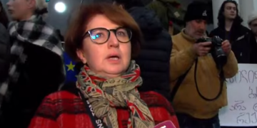 “აქ დგომა დღეს უფრო მეტია, ვიდრე აუდიტორიაში ჩატარებული ლექცია” – ლექტორები აქციას უერთდებიან
