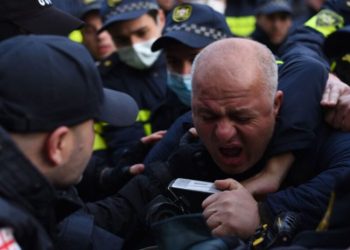 “მთავარი არხის” ოპერატორს ნეკნის მოტეხილობა დაუდგინდა