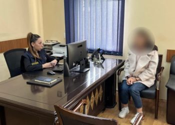 დაკავებულია პირი, რომელიც 26 ადამიანს საზღვარგარეთ სწავლას დაჰპირდა და 36 ათას ლარს მოტყუებით დაეუფლა